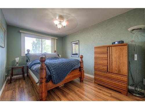 44 Ralgreen Crescent, Kitchener, ON - Indoor Photo Showing Bedroom