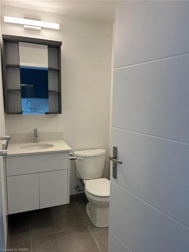 2510-60 Frederick Street, Kitchener, ON - Indoor Photo Showing Bathroom