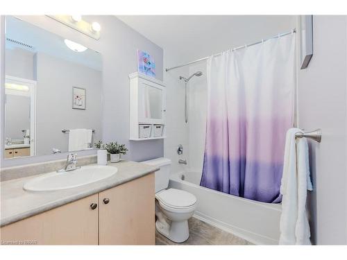 2C-45 Cedarhill Crescent, Kitchener, ON - Indoor Photo Showing Bathroom