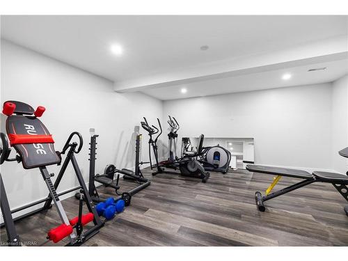 15 Pioneer Ridge Drive, Kitchener, ON - Indoor Photo Showing Gym Room