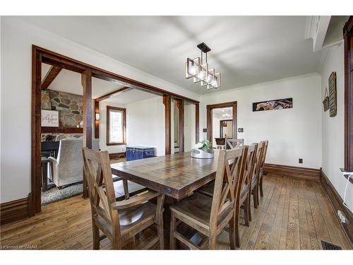 32826 Richmond Street, Lucan Biddulph (Twp), ON - Indoor Photo Showing Dining Room