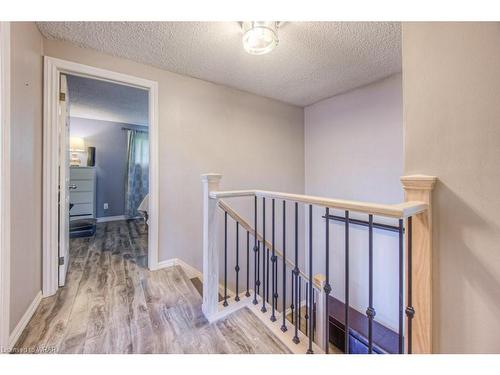 20 Upton Crescent, Guelph, ON - Indoor Photo Showing Other Room