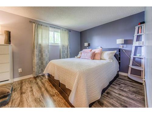20 Upton Crescent, Guelph, ON - Indoor Photo Showing Bedroom