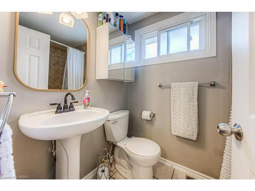20 Upton Crescent, Guelph, ON - Indoor Photo Showing Bathroom
