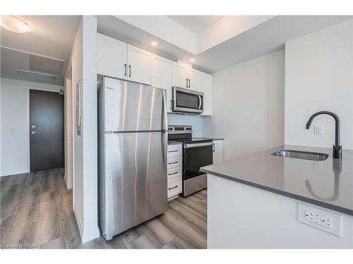 2310-108 Garment Street, Kitchener, ON - Indoor Photo Showing Kitchen