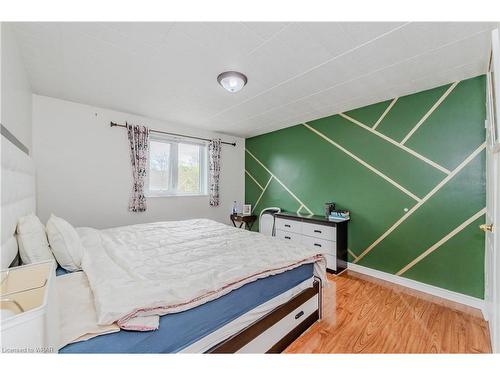 302-29 West Avenue, Kitchener, ON - Indoor Photo Showing Bedroom