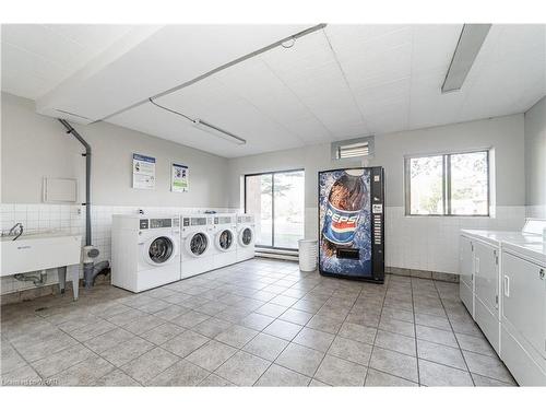 302-29 West Avenue, Kitchener, ON - Indoor Photo Showing Laundry Room