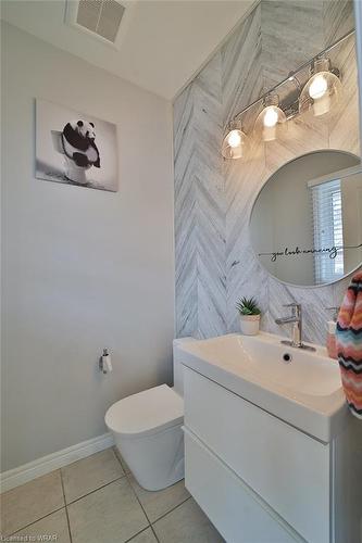 5346 Haldimand Crescent, Burlington, ON - Indoor Photo Showing Bathroom