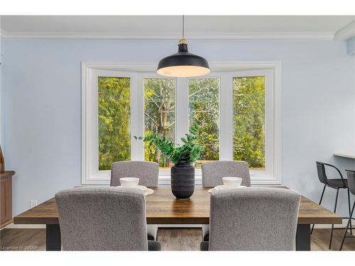 180 Zeller Drive, Kitchener, ON - Indoor Photo Showing Dining Room