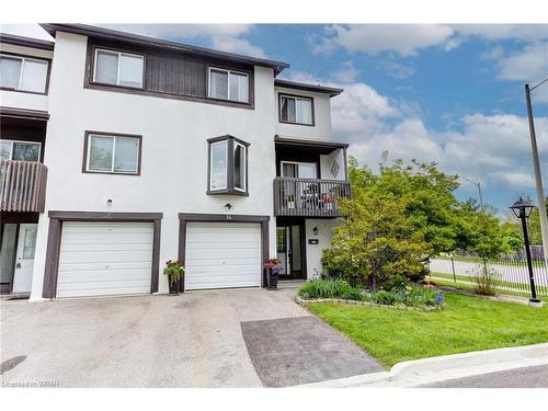 14-2651 Aquitaine Avenue, Mississauga, ON - Outdoor With Balcony With Facade