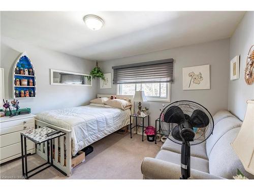 384 Albert Street, Waterloo, ON - Indoor Photo Showing Bedroom