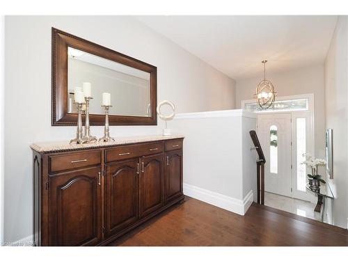 285 Grey Silo Road, Waterloo, ON - Indoor Photo Showing Bathroom