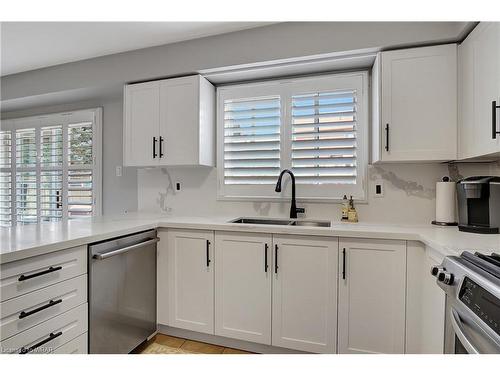 59 Canning Crescent, Cambridge, ON - Indoor Photo Showing Kitchen With Double Sink