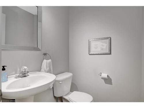 59 Canning Crescent, Cambridge, ON - Indoor Photo Showing Bathroom