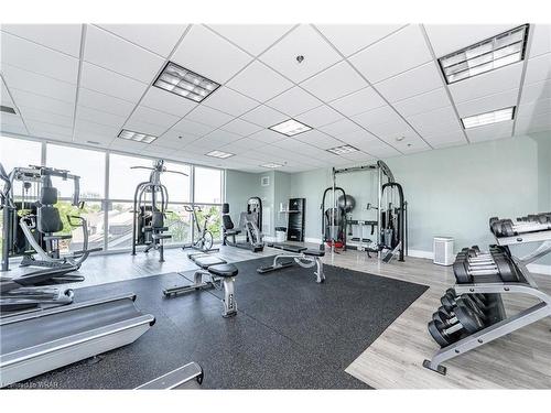 605-144 Park Street, Waterloo, ON - Indoor Photo Showing Gym Room