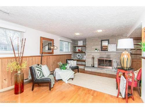 378 Grangewood Drive, Waterloo, ON - Indoor Photo Showing Living Room With Fireplace