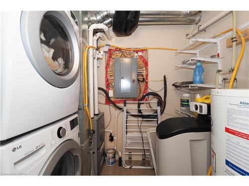 A-935 Glasgow Street, Kitchener, ON - Indoor Photo Showing Laundry Room