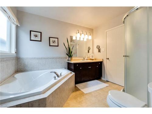 398 Sienna Crescent, Kitchener, ON - Indoor Photo Showing Bathroom