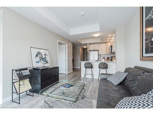 1104-108 Garment Street, Kitchener, ON - Indoor Photo Showing Living Room