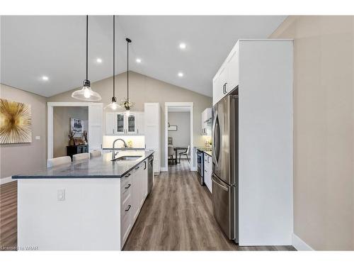 34 North Street W, Tillsonburg, ON - Indoor Photo Showing Kitchen With Upgraded Kitchen