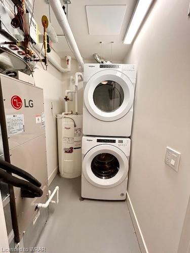 315-107 Roger Street, Waterloo, ON - Indoor Photo Showing Laundry Room