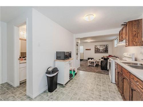 45 Sandpiper Drive, Guelph, ON - Indoor Photo Showing Kitchen With Double Sink