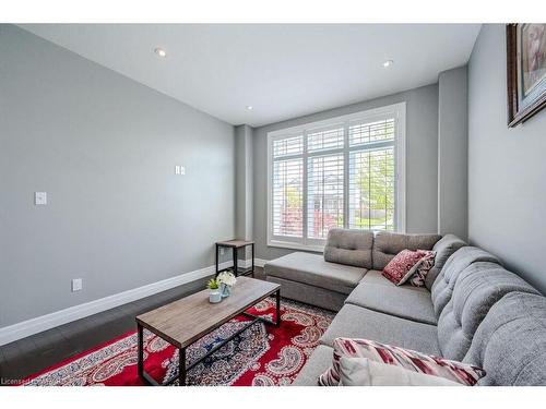 78 Dolman Street, Breslau, ON - Indoor Photo Showing Living Room