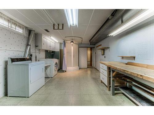 34 Belwood Crescent, Kitchener, ON - Indoor Photo Showing Laundry Room