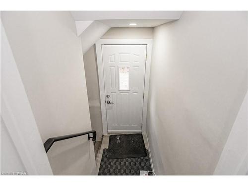1-152 Weber Street E, Kitchener, ON - Indoor Photo Showing Other Room