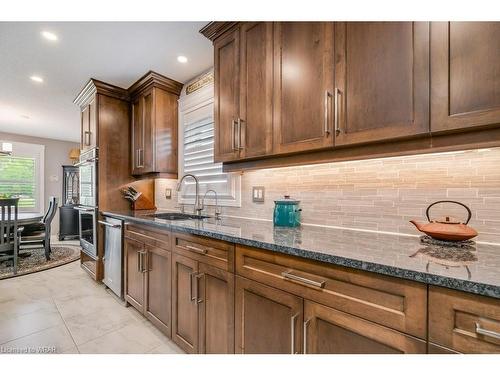 545 Krotz Street E, Listowel, ON - Indoor Photo Showing Kitchen With Upgraded Kitchen