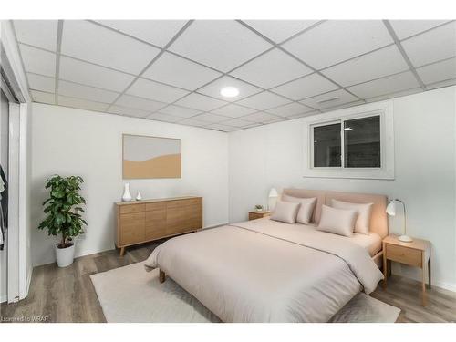 200 Glenforest Road, Cambridge, ON - Indoor Photo Showing Bedroom
