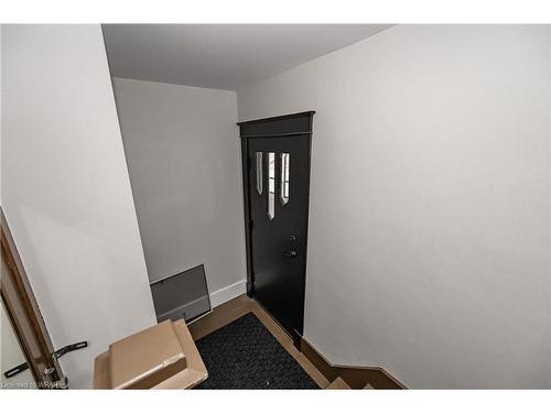 2-152 Weber Street E, Kitchener, ON - Indoor Photo Showing Other Room