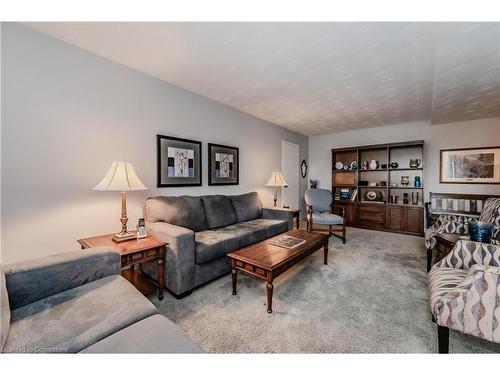 403-58 Bridgeport Road, Waterloo, ON - Indoor Photo Showing Living Room