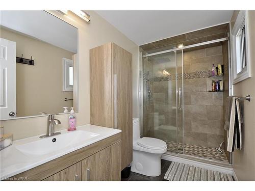 24 Bruce Park Court, Cambridge, ON - Indoor Photo Showing Bathroom