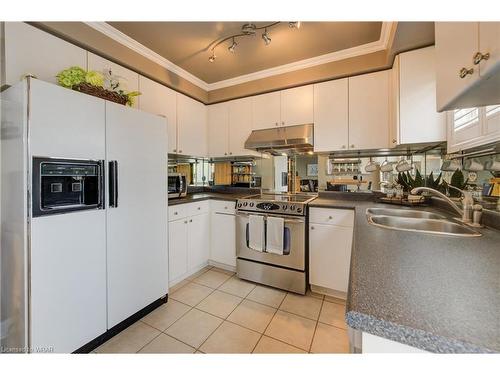 101 Elaine Drive, Orangeville, ON - Indoor Photo Showing Kitchen With Double Sink