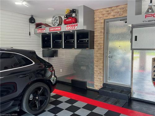 101 Elaine Drive, Orangeville, ON - Indoor Photo Showing Garage