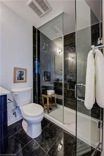 210-101 Golden Eagle Road, Waterloo, ON - Indoor Photo Showing Bathroom