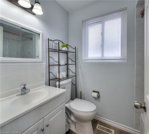 688 Green Meadow Crescent, Mississauga, ON - Indoor Photo Showing Bathroom