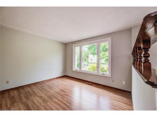 34 Rooshill Avenue, Cambridge, ON - Indoor Photo Showing Other Room