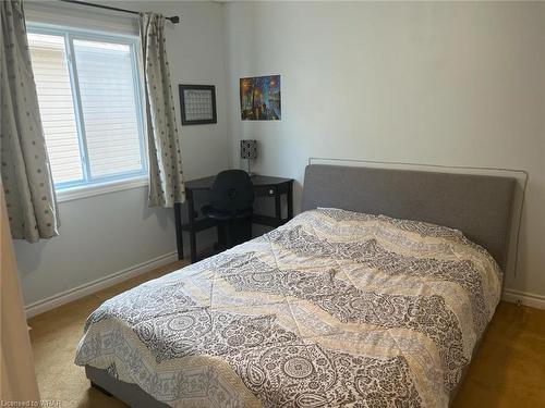 345 Westpark Crescent, Waterloo, ON - Indoor Photo Showing Bedroom