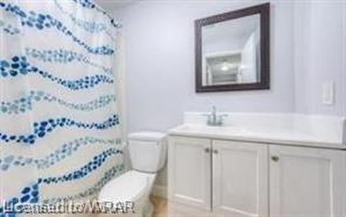 6-648 Doon Village Road, Kitchener, ON - Indoor Photo Showing Bathroom