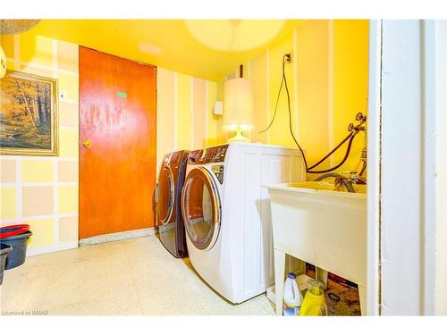 A-801 Patterson Place, Cambridge, ON - Indoor Photo Showing Laundry Room