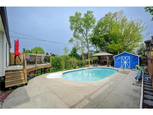 281 Erb Street, Cambridge, ON - Outdoor With In Ground Pool