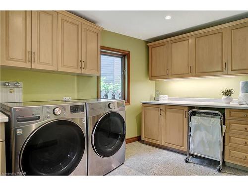 180 Broadview Avenue, Kitchener, ON - Indoor Photo Showing Laundry Room