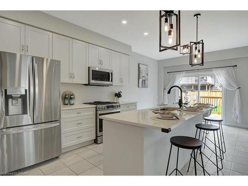 192 Applewood Street, Plattsville, ON - Indoor Photo Showing Kitchen With Stainless Steel Kitchen With Upgraded Kitchen