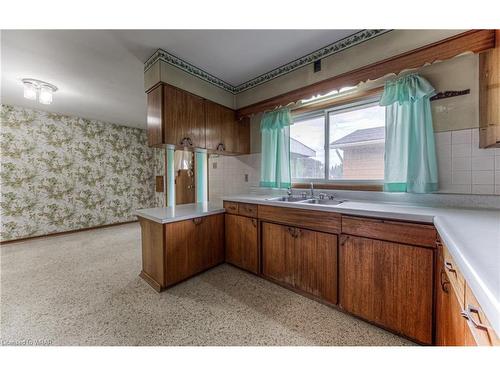 157 Schweitzer Street, Kitchener, ON - Indoor Photo Showing Kitchen With Double Sink
