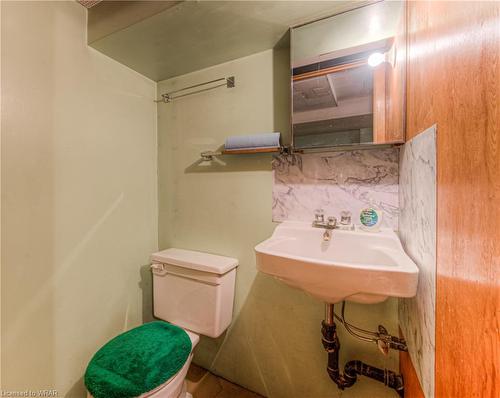 157 Schweitzer Street, Kitchener, ON - Indoor Photo Showing Bathroom
