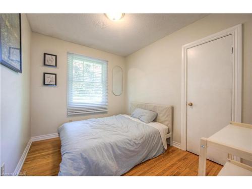22 Linndale Road, Cambridge, ON - Indoor Photo Showing Bedroom