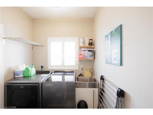 19 Melran Drive, Cambridge, ON - Indoor Photo Showing Laundry Room