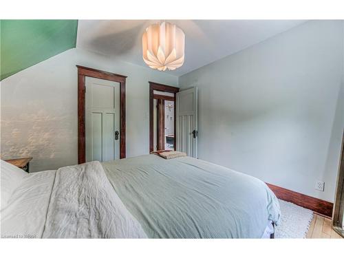 475 Stirling Avenue S, Kitchener, ON - Indoor Photo Showing Bedroom